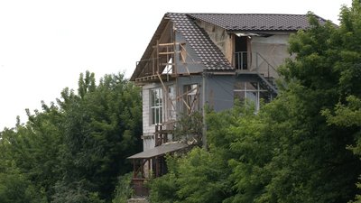 Історики занепокоєні забудовами навколо Дубенського замку на Рівненщині Історики занепокоєні забудовами навколо Дубенського замку на Рівненщині