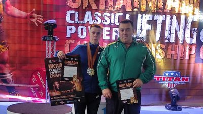 Паверліфтер з Кролевця на Сумщині Павло Джураєв виграв чемпіонат України