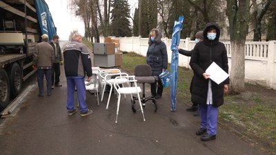 Житомир отримав з-за кордону гуманітарну допомогу для лікарні та військової частини