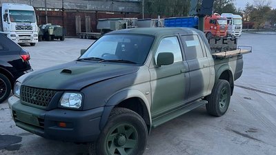 Підприємство на Тернопільщині переробляє дорожні знаки на комплектуючі для пікапів Підприємство на Тернопільщині переробляє дорожні знаки на комплектуючі для пікапів