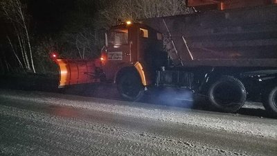 Дощ та ожеледь: на Житомирщині зареєстрували 64 ДТП, попереджають про складні погодні умови