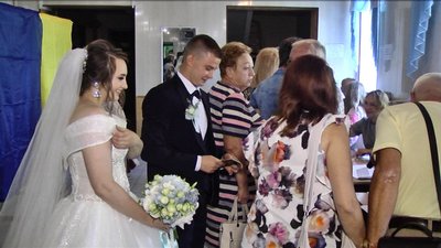 На Буковині на трьох весіллях інфікувались 20% гостей — санітарна лікарка області