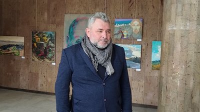 "Херсонщина — це Україна". На благодійній виставці збирають гроші на тепловізори для ЗСУ "Херсонщина — це Україна". На благодійній виставці збирають гроші на тепловізори для ЗСУ