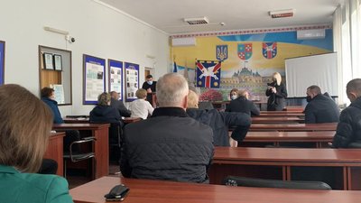 На Вінниччині працівники закладів громадського харчування вийшли на мітинг На Вінниччині працівники закладів громадського харчування вийшли на мітинг