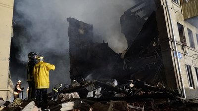 Ракетний удар РФ по Харкову 17 серпня: фото з місця події Ракетний удар РФ по Харкову 17 серпня: фото з місця події
