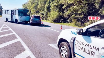 Всього за допомогою медиків звернулися вісім людей, п'ятьох з них госпіталізували Всього за допомогою медиків звернулися вісім людей, п'ятьох з них госпіталізували