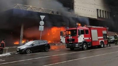У Києві сталася пожежа в готелі "Експрес". Причини займання встановлюються