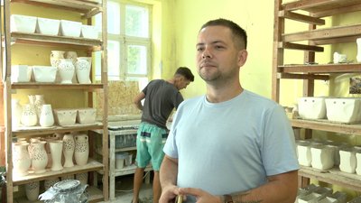 На Черкащині виготовляють словʼянську кераміку