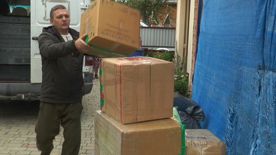 Від Майдану і до перемоги: волонтери з Косівщини вісім років збирають та возять допомогу на передову