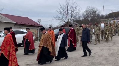 На Тернопільщині попрощалися із бійцем Юрієм Тихолізом На Тернопільщині попрощалися із бійцем Юрієм Тихолізом