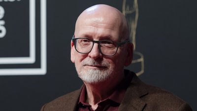 Письменник Родді Дойл, який уклав збірку