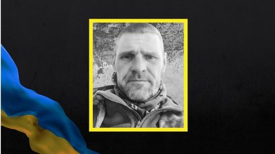 У Черкасах попрощалися із захисником Олександром Крамаренком