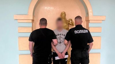 В Одесі затримали чоловіка за підозрою в незаконному позбавленні волі та катуванні