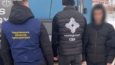 На Буковині затримали групу людей за незаконне отримання водійських прав