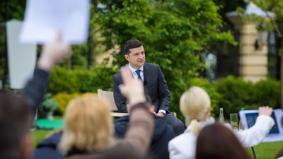 Зеленський скликав пресконференцію. Живий блог Зеленський скликав пресконференцію. Живий блог