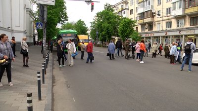 У Житомирі пройшла акція протесту проти високих тарифів на комунальні послуги У Житомирі пройшла акція протесту проти високих тарифів на комунальні послуги
