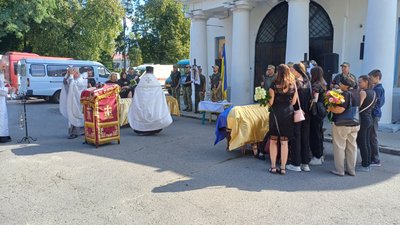 У Полтаві прощалися із Олександром Артеменком та Русланом Казаковим У Полтаві прощалися із Олександром Артеменком та Русланом Казаковим