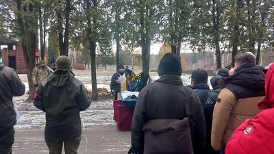 У Сумах попрощалися з оборонцем України солдатом Михайлом Гайдаром