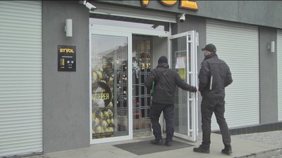 Локдаун у Вінниці: інспектори поліції перевірили заклади міста Локдаун у Вінниці: інспектори поліції перевірили заклади міста