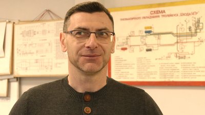 "Дуже багато жінок хочуть працювати". Як у Франківську вчать на водіїв тролейбусів "Дуже багато жінок хочуть працювати". Як у Франківську вчать на водіїв тролейбусів