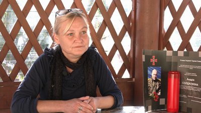 Історія переселенця з Бахмута, який евакуював сім'ю на Буковину й долучився до ЗСУ Історія переселенця з Бахмута, який евакуював сім'ю на Буковину й долучився до ЗСУ