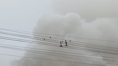 Волинь, атака РФ, дим, горять вантажівки