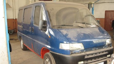 У Чернівцях розпродують автопарк посадовців. Хто та за скільки придбав машини