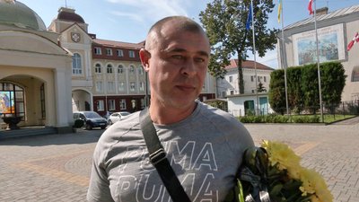 У Луцьку провели в останню путь військовослужбовця Богдана Федосенка У Луцьку провели в останню путь військовослужбовця Богдана Федосенка