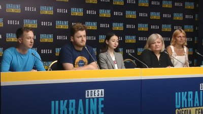 "Усунуто через цей самий пост про збитий літак": журналісти вимагають відновити на посаді пресофіцера Херсона "Усунуто через цей самий пост про збитий літак": журналісти вимагають відновити на посаді пресофіцера Херсона
