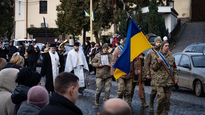 В Ужгороді попрощалися із полеглим захисником Владиславом Решетніком