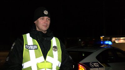 У Чернігові до кінця тижня освітлять пішохідний перехід, де збили на смерть немовля У Чернігові до кінця тижня освітлять пішохідний перехід, де збили на смерть немовля