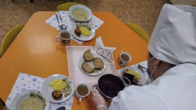 Страви з пароконвектомату – у житомирських садочках дітей почали харчувати за оновленим меню Страви з пароконвектомату – у житомирських садочках дітей почали харчувати за оновленим меню
