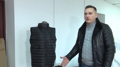 Вінничанин розробив спальні мішки та жилетки з підігрівом Вінничанин розробив спальні мішки та жилетки з підігрівом