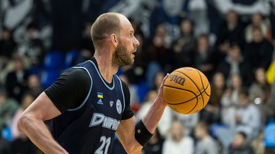 Баскетболіст "Дніпра" Станіслав Тимофеєнко в матчі Кубка України 2023/24.
