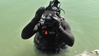 Рятувальники чистять акваторію Азовського моря