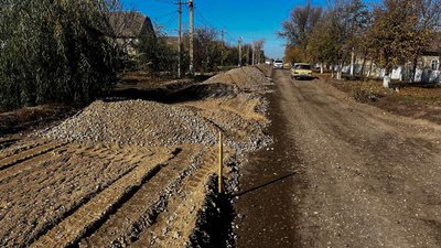 В Одеській області на кордоні з Молдовою почали аварійний ремонт дороги В Одеській області на кордоні з Молдовою почали аварійний ремонт дороги