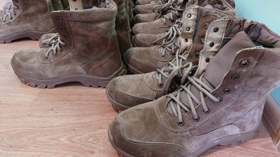 За пів року – 25 авто для бійців: на Тернопільщині волонтери готуються до чергової поїздки За пів року – 25 авто для бійців: на Тернопільщині волонтери готуються до чергової поїздки