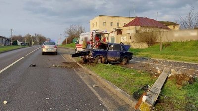 Врізався у стовп