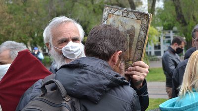 Пускають по двоє та в масках: як проходять роковини 2 травня Одесі Пускають по двоє та в масках: як проходять роковини 2 травня Одесі