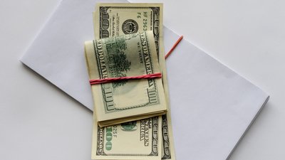 Гривня продовжує слабшати. Курс валют на 27 серпня