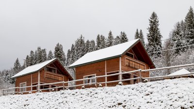 Будиночки в Карпатах