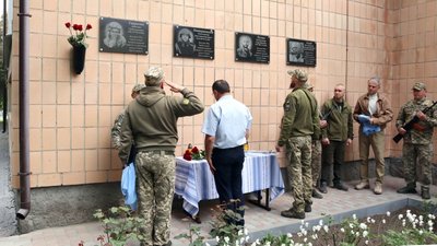 У Лохвицькій ТГ на Полтавщині відкрили дошки на честь чотирьох воїнів