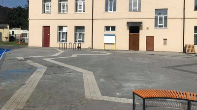 У львівському ліцеї замість святкової лінійки проведуть уроки про COVID-19 У львівському ліцеї замість святкової лінійки проведуть уроки про COVID-19