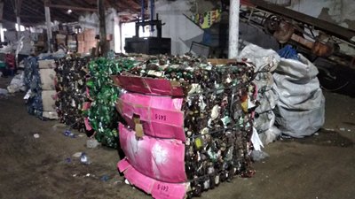 Сміття безкоштовно забирає від жителів 42 сіл закарпатська організація Сміття безкоштовно забирає від жителів 42 сіл закарпатська організація