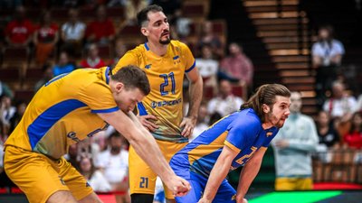 Збірна України з волейболу у товариському матчі проти Польщі