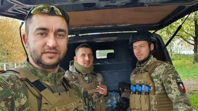 Дев'ять місяців боронить Вугледар. Боєць 72 ОМБр із Франківська Роман Мигаль про війну, побратимів та чоловіків у тилу Дев'ять місяців боронить Вугледар. Боєць 72 ОМБр із Франківська Роман Мигаль про війну, побратимів та чоловіків у тилу