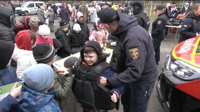Урок мінної безпеки провели для дітей Урок мінної безпеки провели для дітей