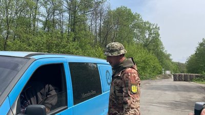 "Моя боєздатність вже не та": історія військовослужбовця з Сум, який роздає повістки "Моя боєздатність вже не та": історія військовослужбовця з Сум, який роздає повістки