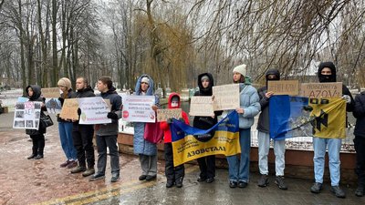 В Івано-Франківську відбулася мирна акція на підтримку військовополонених В Івано-Франківську відбулася мирна акція на підтримку військовополонених