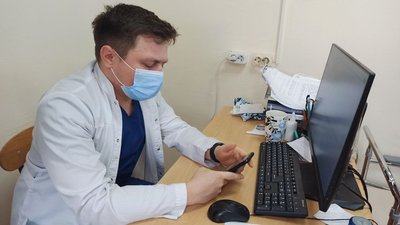 "Доктор з телефону". У Дніпрі створили чат для онлайн консультацій з лікарями